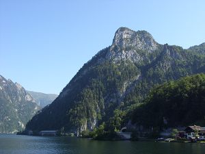 Sonnstein der meist bestiegene Berg in Traunkirchen (Österreich), mit Hütte (nicht immer geöffnet)